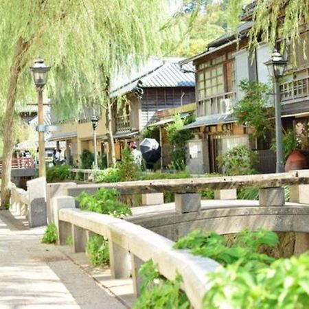 三丁庵 貸別荘 海まで徒歩10分 観光地ペリーロードまで徒歩2分の最高なロケーション 下田を遊び尽くせる貸別荘 無料駐車場もあります2Min Walk To The Perry Road 10Min Walk To The Beach Old Japanese Modern Style House Екстер'єр фото